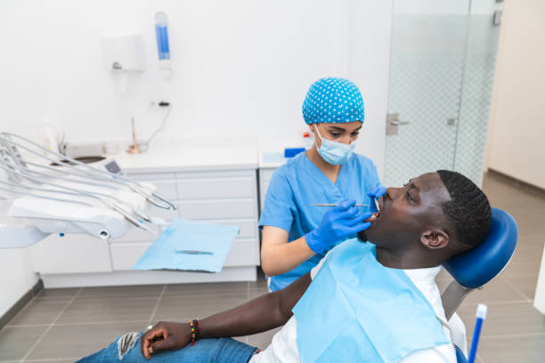 Best Emergency Cosmetic Dentistry (e.g., broken veneers) in Weedpatch, CA